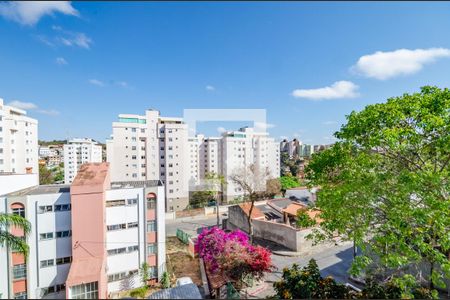 Apartamento à venda com 99m², 2 quartos e 1 vagaQuarto 2