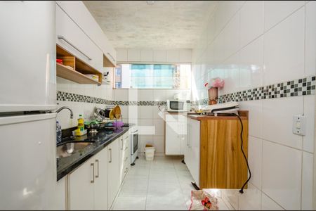 Apartamento à venda com 99m², 2 quartos e 1 vagaCozinha