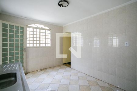 Casa para alugar com 250m², 2 quartos e 2 vagasCozinha