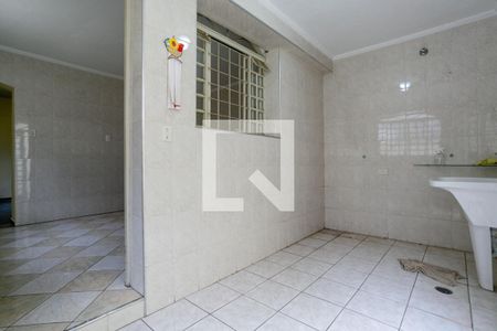 Casa para alugar com 250m², 2 quartos e 2 vagasÁrea de serviço