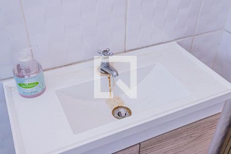 Banheiro de apartamento à venda com 1 quarto, 48m² em Vila São Vicente, São Paulo