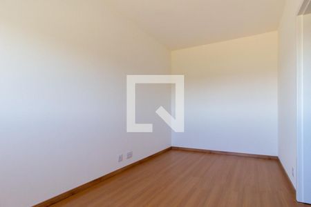 Quarto 1 Suite de apartamento para alugar com 2 quartos, 70m² em Cidade Industrial, Curitiba