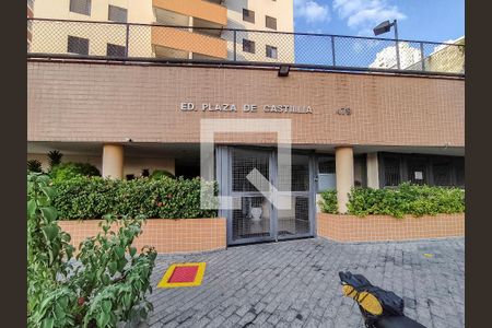 Apartamento à venda com 76m², 3 quartos e 1 vagaFachada