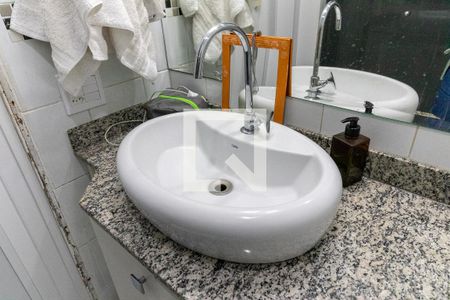 Apartamento à venda com 76m², 3 quartos e 1 vagaBanheiro da Suíte