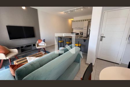 Sala e cozinha  de casa para alugar com 1 quarto, 64m² em Vila Pompéia, São Paulo