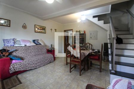 Sala de Estar de casa à venda com 4 quartos, 300m² em Mato Grande, Canoas