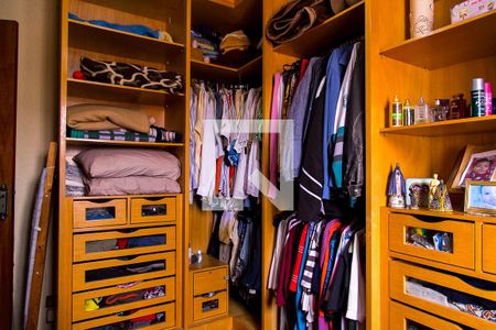 Casa à venda com 300m², 5 quartos e 5 vagasCloset