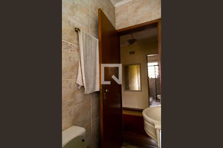 Casa à venda com 300m², 5 quartos e 5 vagasBanheiro Social