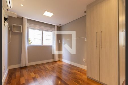 Suíte  de apartamento à venda com 2 quartos, 61m² em Vila Isa, São Paulo