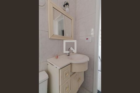 Casa de condomínio à venda com 70m², 2 quartos e 2 vagasBanheiro