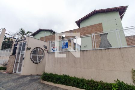Casa de condomínio à venda com 70m², 2 quartos e 2 vagasFachada