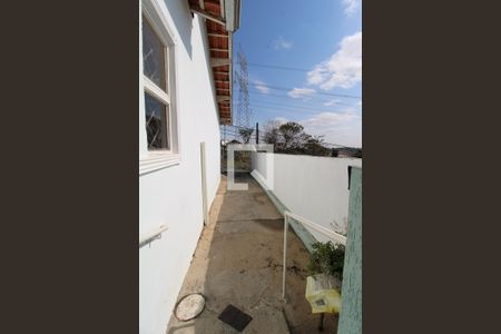 Casa à venda com 154m², 4 quartos e 3 vagasCorredor externo