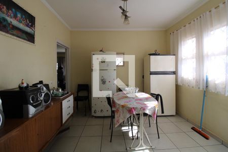 Casa à venda com 154m², 4 quartos e 3 vagasCopa e Cozinha