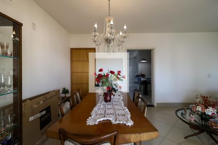 Apartamento à venda com 120m², 3 quartos e 2 vagasSala de Jantar