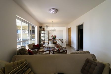 Apartamento à venda com 120m², 3 quartos e 2 vagasSala