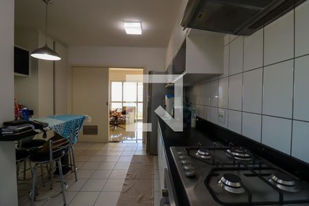 Apartamento à venda com 120m², 3 quartos e 2 vagasCozinha