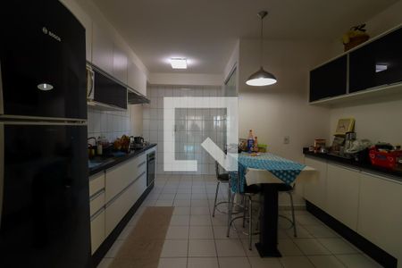 Apartamento à venda com 120m², 3 quartos e 2 vagasCozinha