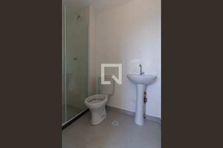 Banheiro de apartamento para alugar com 1 quarto, 27m² em Barra Funda, São Paulo