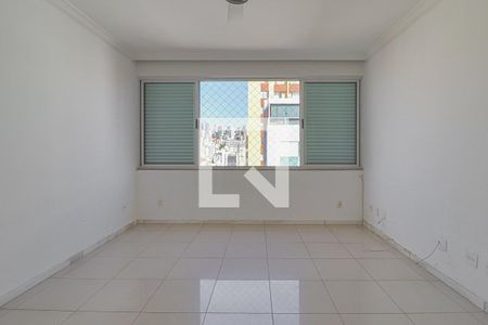 Apartamento à venda com 240m², 4 quartos e 4 vagasSala 2