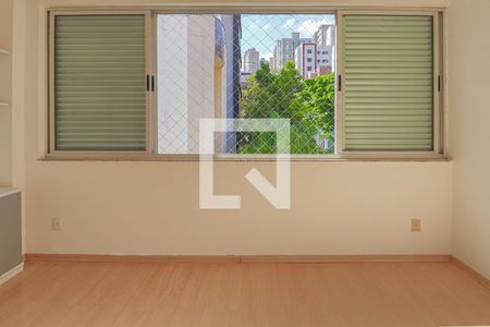 Apartamento à venda com 240m², 4 quartos e 4 vagasQuarto 2