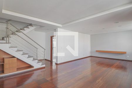 Sala 1 de apartamento à venda com 4 quartos, 240m² em Santo Antônio, Belo Horizonte