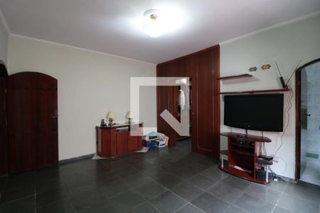 Casa para alugar com 400m², 5 quartos e 5 vagasSuite 