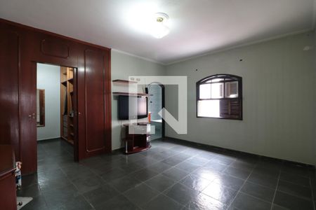 Casa para alugar com 400m², 5 quartos e 5 vagasSuite 