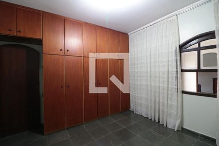 Casa para alugar com 400m², 5 quartos e 5 vagasQuarto 1