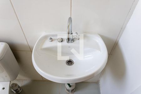 Apartamento para alugar com 43m², 2 quartos e sem vaga Apartamento para alugar com 43m², 2 quartos e sem vagaBanheiro