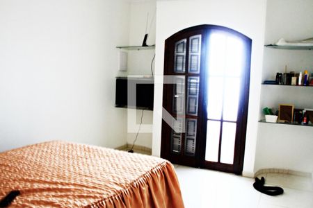 Casa para alugar com 250m², 4 quartos e 2 vagasSuíte 2