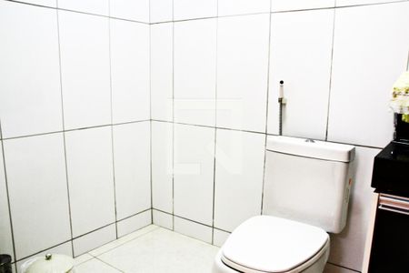 Casa para alugar com 250m², 4 quartos e 2 vagasBanheiro 2