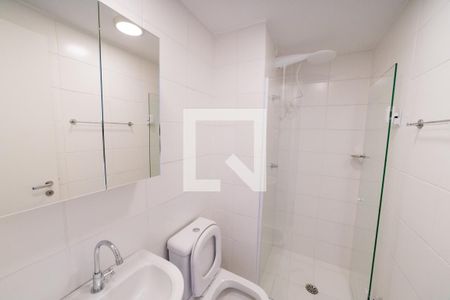 Banheiro de kitnet/studio para alugar com 1 quarto, 27m² em Vila Buarque, São Paulo