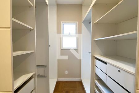 Apartamento para alugar com 101m², 3 quartos e 2 vagasCloset da suíte
