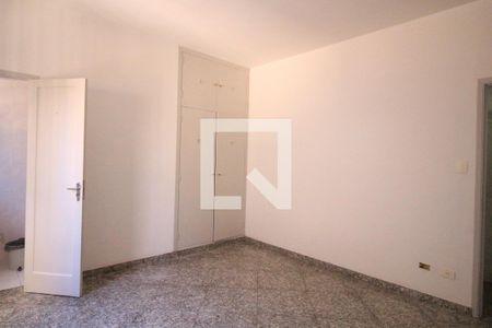 Casa para alugar com 200m², 2 quartos e 1 vagaQuarto