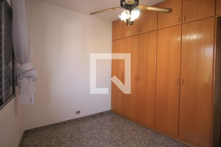 Casa para alugar com 200m², 2 quartos e 1 vagaQuarto