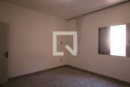 Casa para alugar com 200m², 2 quartos e 1 vagaQuarto