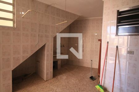 Casa para alugar com 200m², 2 quartos e 1 vagaÁrea de serviço