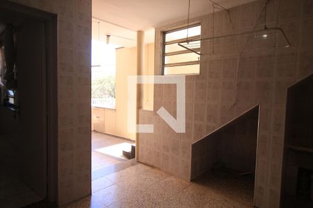 Casa para alugar com 200m², 2 quartos e 1 vagaÁrea de serviço