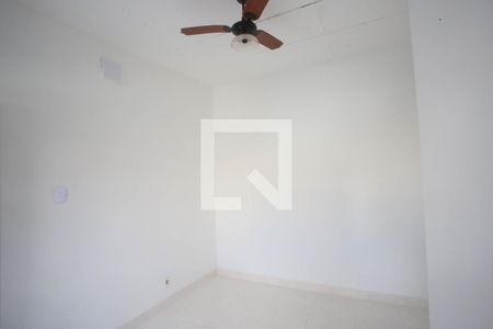 Sala de casa de condomínio para alugar com 2 quartos, 45m² em Pechincha, Rio de Janeiro