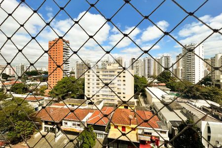 Vista de apartamento à venda com 2 quartos, 62m² em Indianópolis, São Paulo