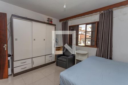 Casa à venda com 258m², 3 quartos e 4 vagasQuarto 2 