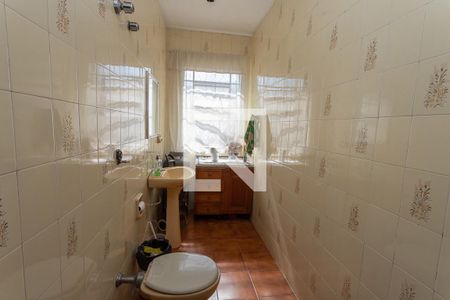 Lavabo  de casa à venda com 3 quartos, 258m² em Taboão, Diadema