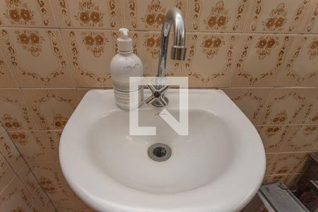 Casa à venda com 258m², 3 quartos e 4 vagasBanheiro de serviço 