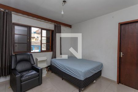 Casa à venda com 258m², 3 quartos e 4 vagasQuarto 2 