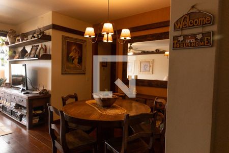 Sala de apartamento à venda com 2 quartos, 98m² em Petrópolis, Porto Alegre