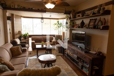 Sala de apartamento à venda com 2 quartos, 98m² em Petrópolis, Porto Alegre