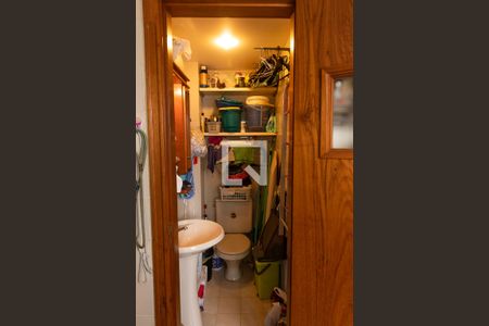 Apartamento à venda com 98m², 2 quartos e 1 vagaBanheiro de Serviço