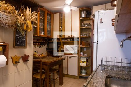 Apartamento à venda com 98m², 2 quartos e 1 vagaCozinha