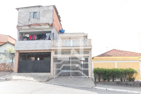 Casa à venda com 170m², 3 quartos e 2 vagasFachada