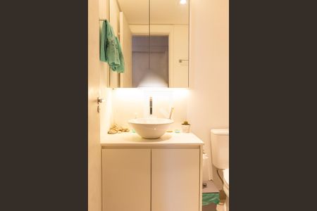 Banheiro de apartamento à venda com 2 quartos, 75m² em Jaguaré, São Paulo